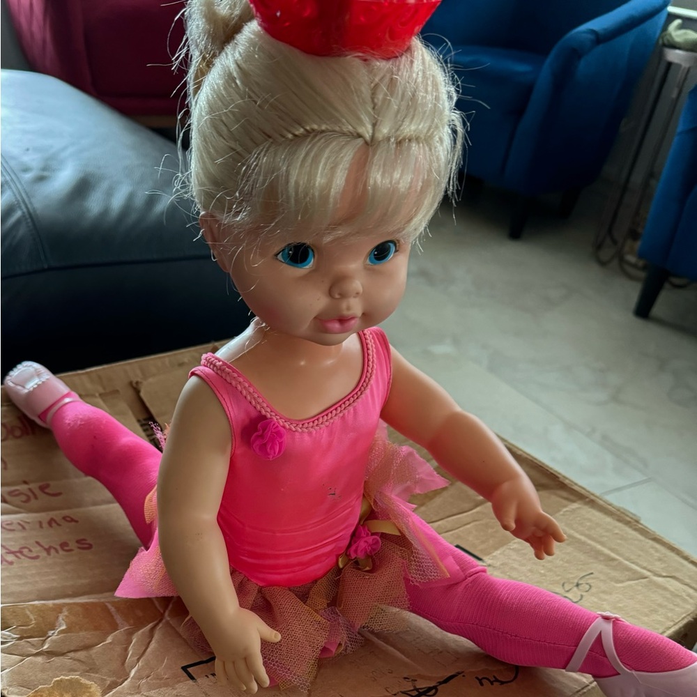 VINTAGE 1968 MATTEL DANCERINA DOLL in PINK TUTU